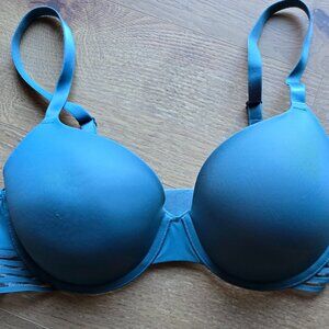 Victoria Secrety Pink Underwire Bra